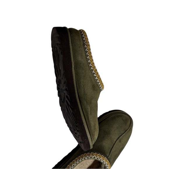 UGG Tasman Slipper Burnt Olive Size 10 Men Gorpcore Cottagecore casual comfy - Picture 5 of 5